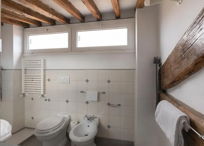 Amazing With Terrace Or Rooftop In Trastevere Rom