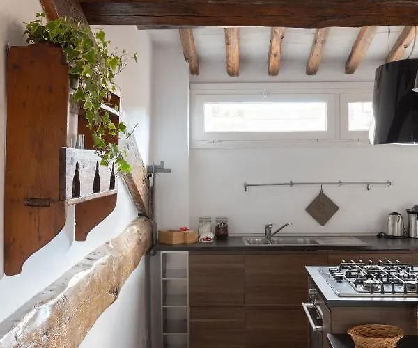 Amazing With Terrace Or Rooftop In Trastevere Apartment Rom