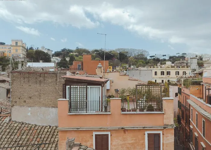 Amazing With Terrace Or Rooftop In Trastevere