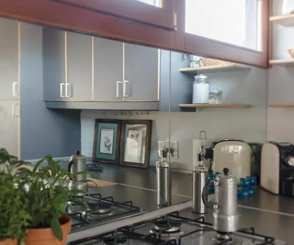 Amazing With Terrace Or Rooftop In Trastevere Rom