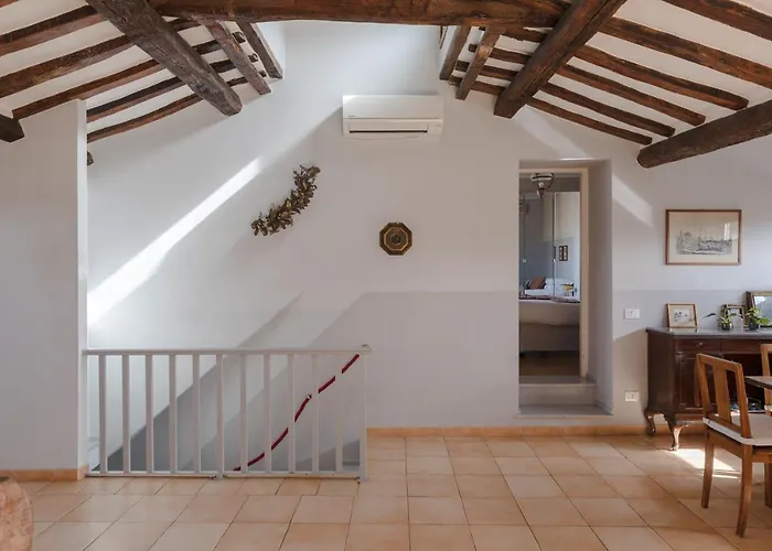 Amazing With Terrace Or Rooftop In Trastevere Apartment Rom