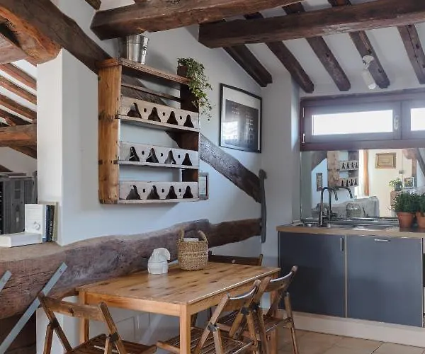 Apartment Amazing With Terrace Or Rooftop In Trastevere Rom