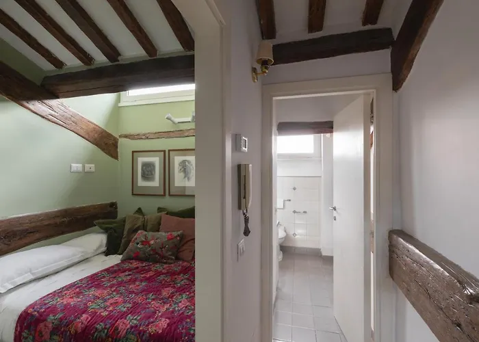 Amazing With Terrace Or Rooftop In Trastevere Apartment Rom