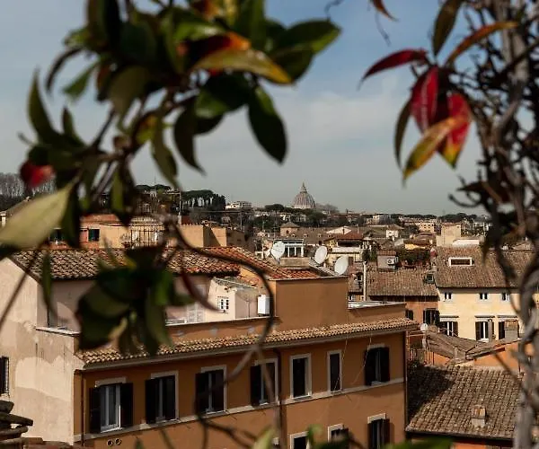 Amazing With Terrace Or Rooftop In Trastevere